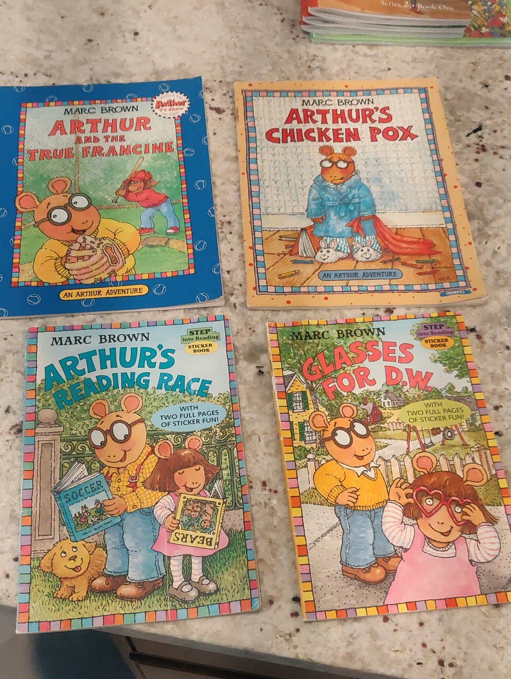 Vntg Lot Of 4 Arthur Paperback Book Marc Brown Multicolor Covers Educational Y2K